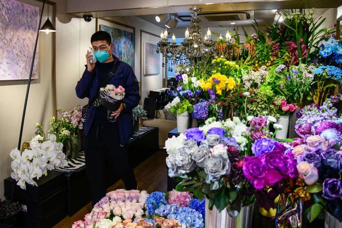 组图 | 妇女节当日，沪上鲜花店生意红火