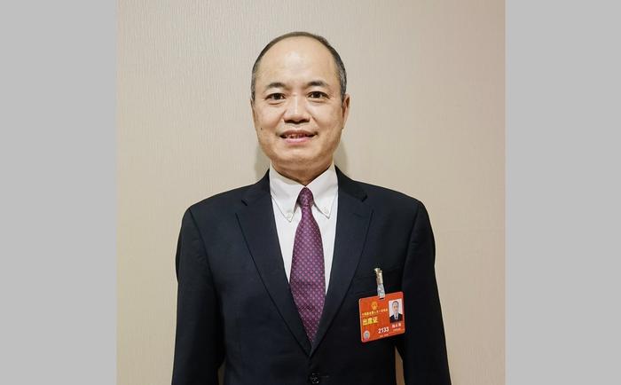 两会好声音丨全国人大代表杨正林：将心理健康教育作为中学高校课程 加强综合医院精神医学科建设