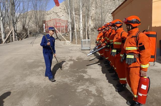 新疆阿克苏：防火督查 深入重点火险区进行隐患排查