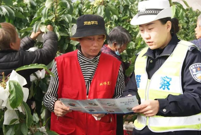 从春天出发，河北交警田间地头话交通安全~ | 美丽乡村行