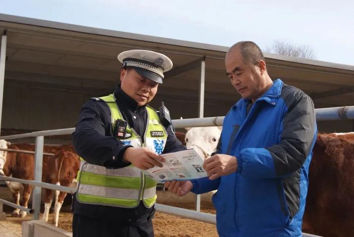 从春天出发，河北交警田间地头话交通安全~ | 美丽乡村行