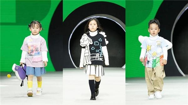 斑马App小艺术家原创服装设计作品 闪耀上海时装周KIDS WEAR T台