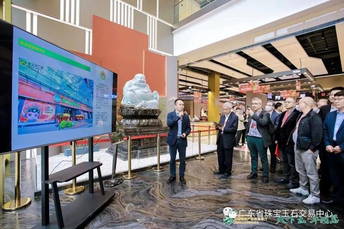 广宝2023年首场翡翠公盘盛大开幕，平洲玉器珠宝阳光采购再探产业新路径