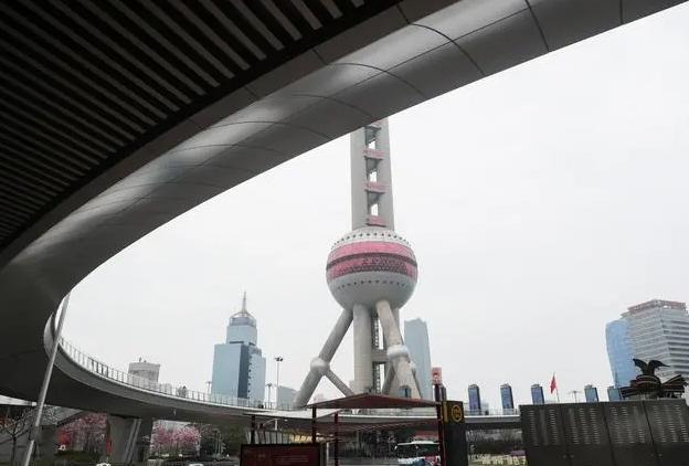 上海每5人中有两个念过大学，上海外来常住人口中安徽人最多