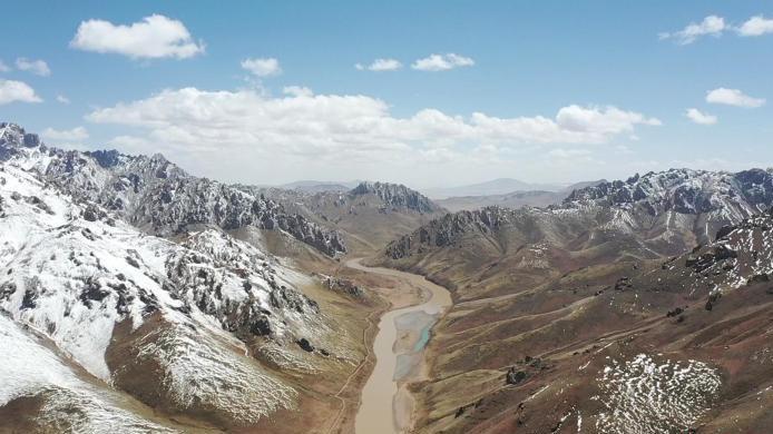 青海治多：与冰川雪峰并生 与自然生命同体