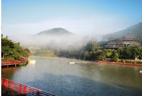 中国“天下名山”“城市山水客厅”龙门水都风景区