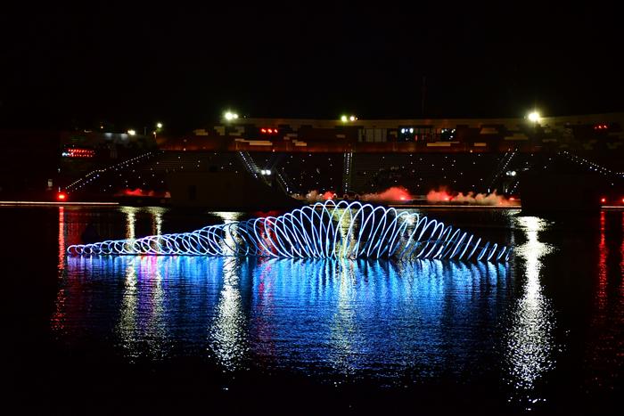 深圳IMAGE | “五彩斑斓的黑”、极致浪漫的夜，就在深圳这片海边