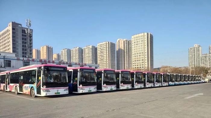 4月1日起，咸阳西安市民持公交卡实行“同城同折扣同待遇”