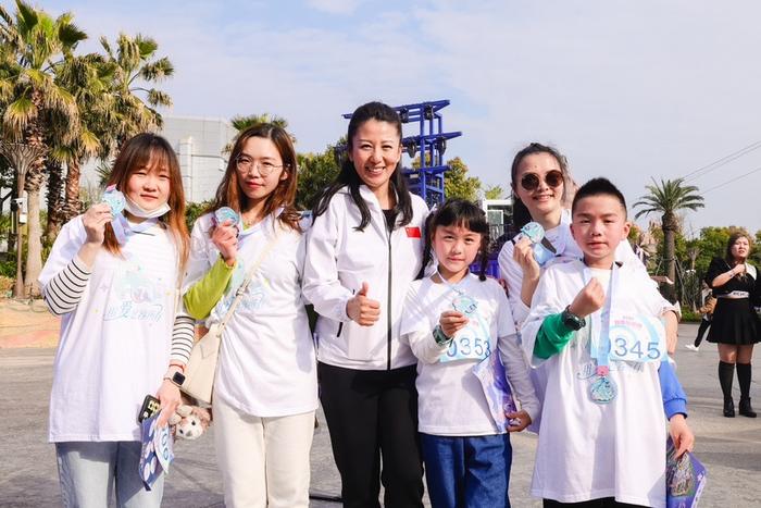 上海海洋公园整个4月向孤独症家庭免费开放