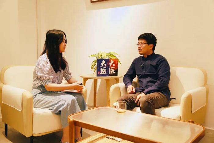 笔者采访马伯庸 摄影/魏媛