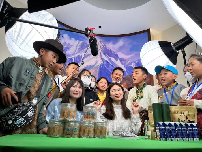 湖北宜昌成立西藏大学生创业就业服务中心