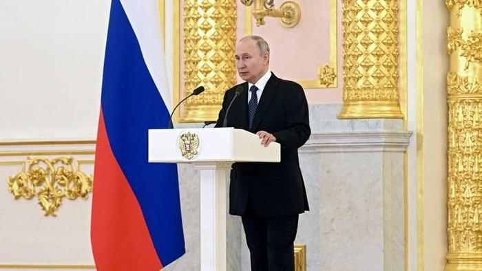 普京向新任驻俄大使介绍最新《俄罗斯外交政策构想》，美欧在俄外交排序中垫底，仅位于南极之前