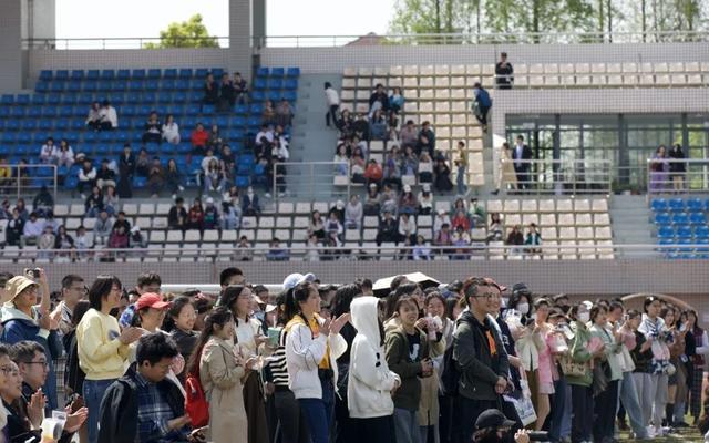 听觉盛宴！这场露天音乐节在复旦校园火热开唱