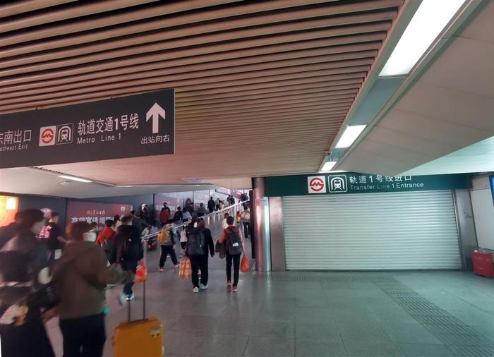 地铁铁路各执一词，上海火车站换乘“直联通道”关闭3年，究竟何时能打开？