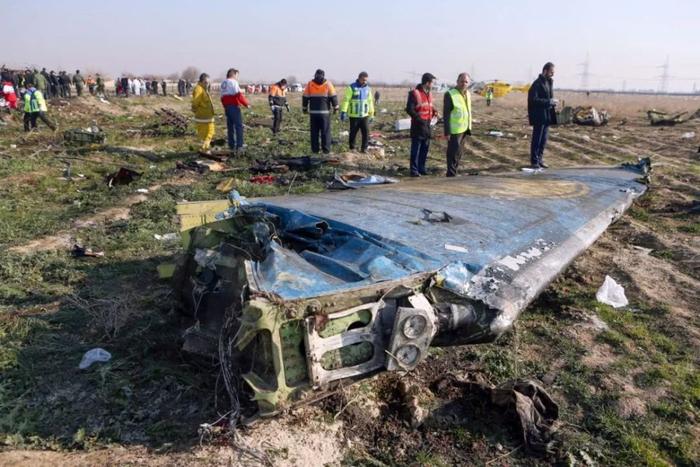 人为失误击落乌克兰客机致176人遇难，伊朗10名军人被判刑