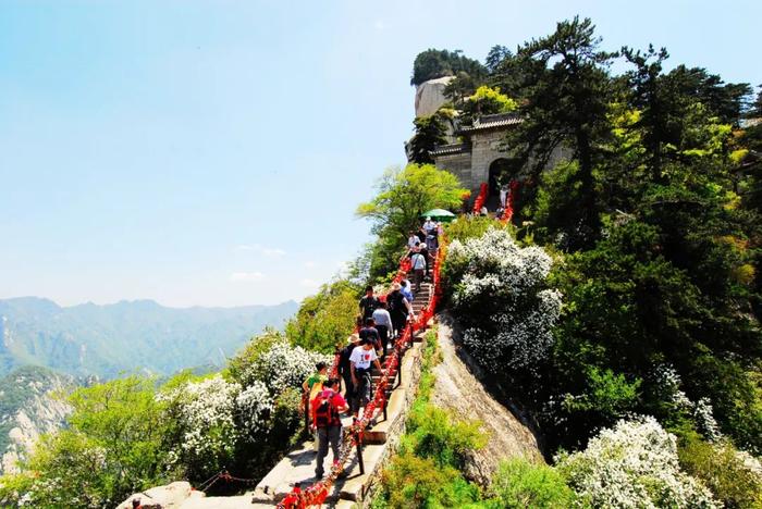 五一假期游华山门票提前订！购票攻略请查收