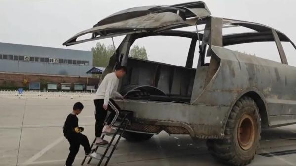 巨型SUV
