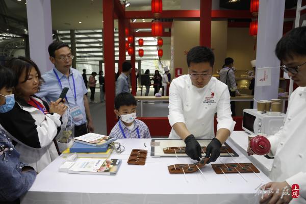 景泰蓝掐丝珐琅技艺、地铁建设神器……上海首届职业技能大赛展示硬实力