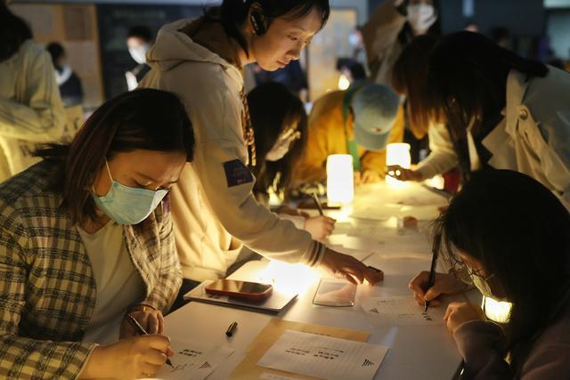 在国内单体建筑面积最大的图书馆，来一场“不眠之夜”