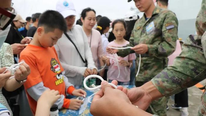 多图直击！湛江军营开放日，登陆“明星”军舰