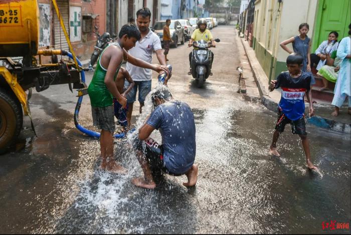 体感温度54℃！泰国政府发布极端高温警告：不要出门！