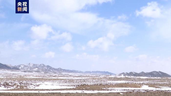 内蒙古西部再迎降雪 有利于牧区草场返青