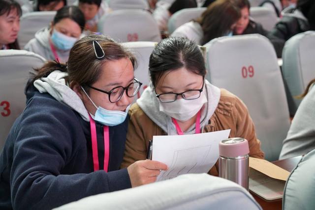 希望学生向世界宣传我们的祖国……“中国乡村英语教师培训”听到的几个心愿