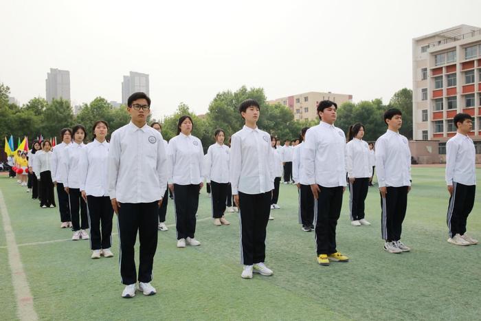 廊坊市第一实验中学举行第七届田径运动会