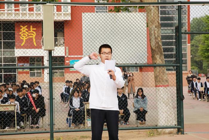 廊坊市第一实验中学举行第七届田径运动会