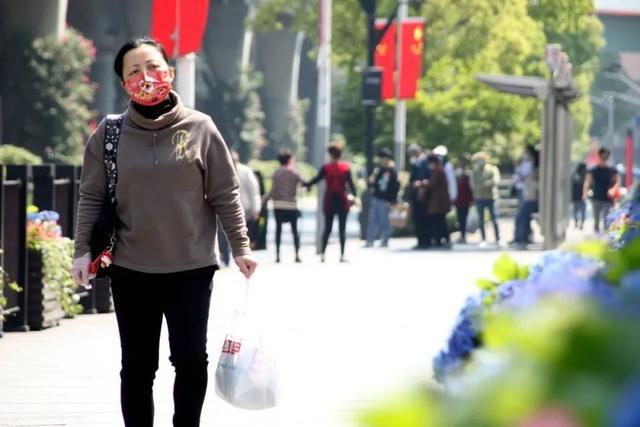 春日气息扑面而来，五角场环岛景观花卉上新