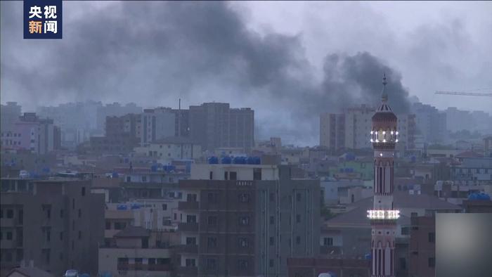 喀土穆总统府周边地区爆发战斗！苏丹两州进入紧急状态，一州宣布无限期放假！冲突已致528人死亡