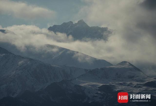 图集｜雨后初晴 云海蒸腾夹金山