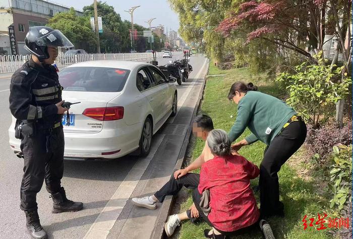 男子驾车突感身体不适无法下车，幸被特巡警队员发现并及时送医