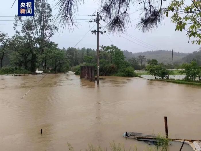 江西10地遭遇特大暴雨！一河堤溃口，4个村庄被淹！最新消息→