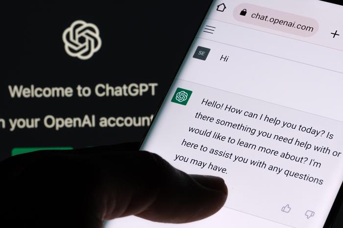 男子用 ChatGPT 编假新闻牟利，被警方采取刑事强制措施