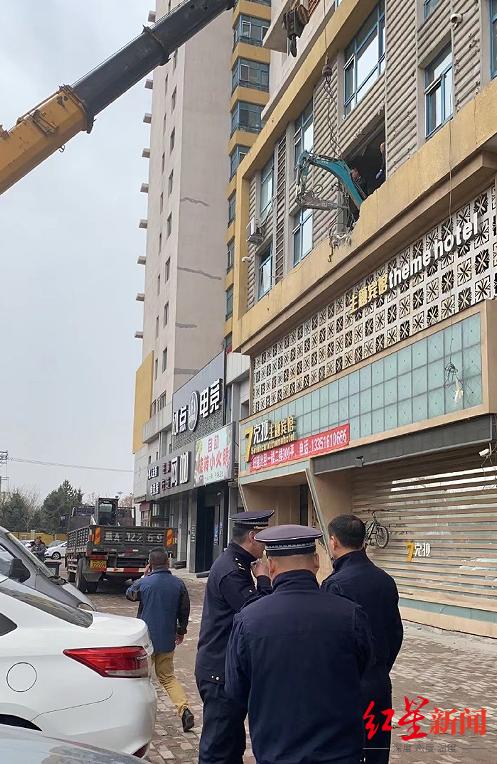 公安机关对哈尔滨私拆承重墙事件责任人采取刑事强制措施