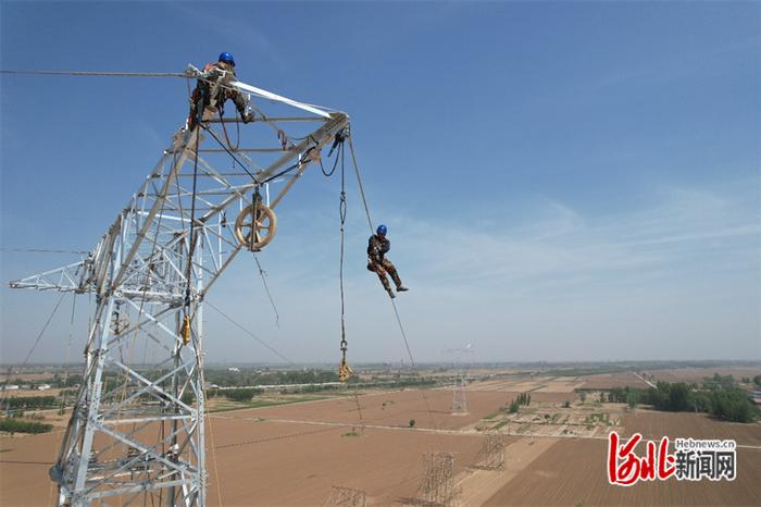 雄商高铁首条500千伏超高压电力线路完成迁改