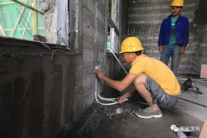 定安县山高高级实验中学一期工程项目有序推进 今年7月底建设完成