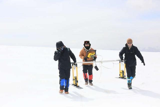 全球首套！我国航空遥感系统获取山地冰川三波段有效探测数据