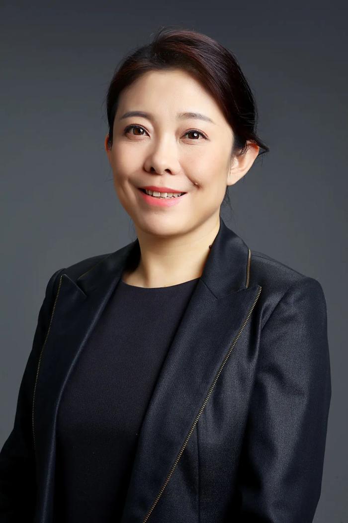 徐雷卸任，京东集团CFO许冉女士升任CEO