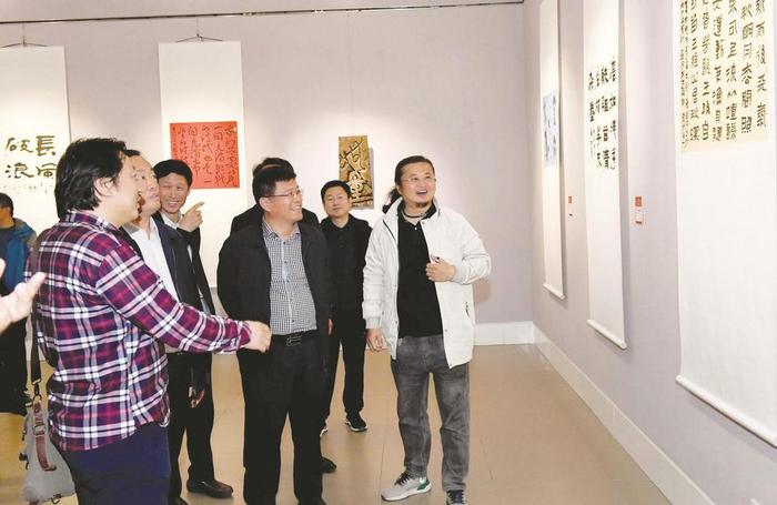 市第二届书法刻字展在邯郸市韩玉臣美术馆开展