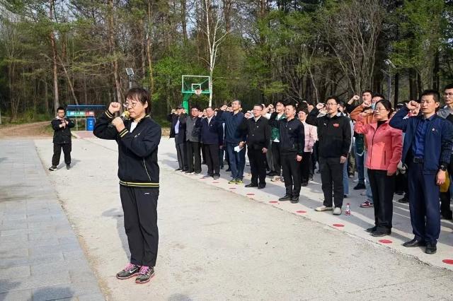 东北林业大学：林地间上好育人课