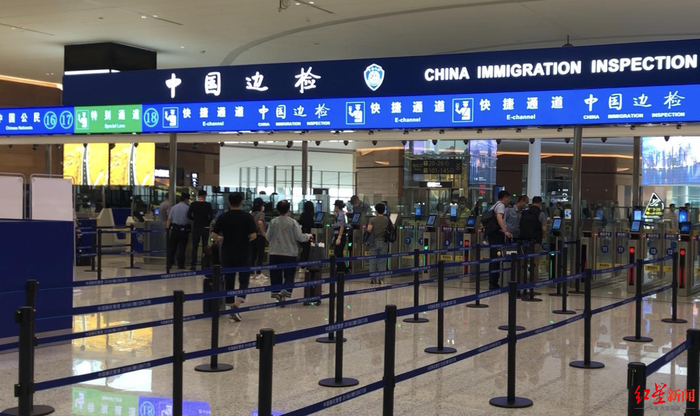 ▲成都天府国际机场口岸边检快捷通道全部恢复启用