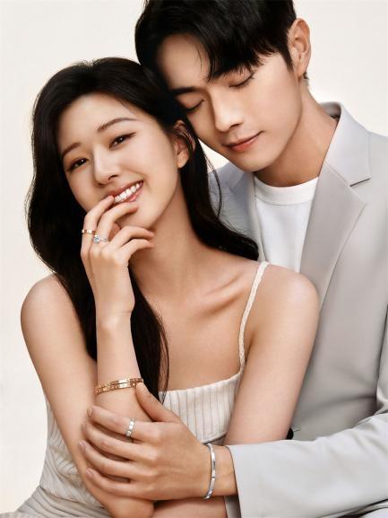品牌代言人赵露思、品牌形象大使许凯演绎宝格丽BVLGARI BVLGARI系列佳作