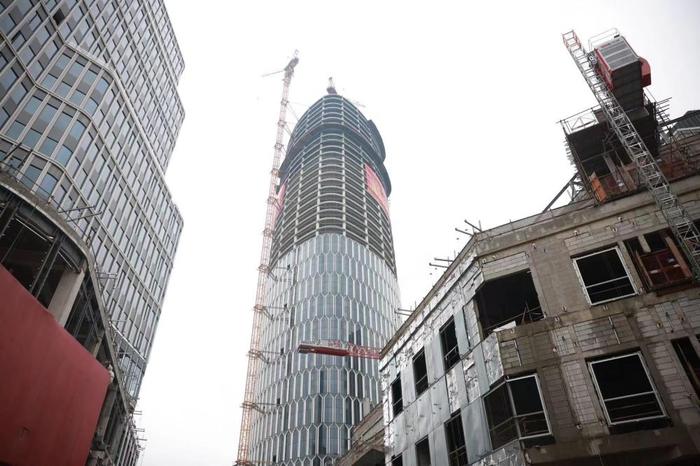 上海市中心又多了一个新地标，250米高太平洋新天地T1大厦封顶