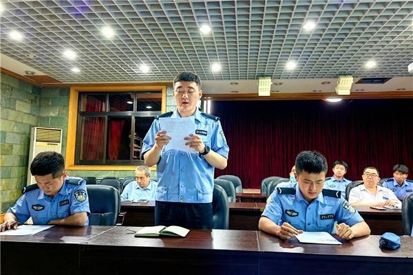 预备警官话节水 “普法调研”畅座谈