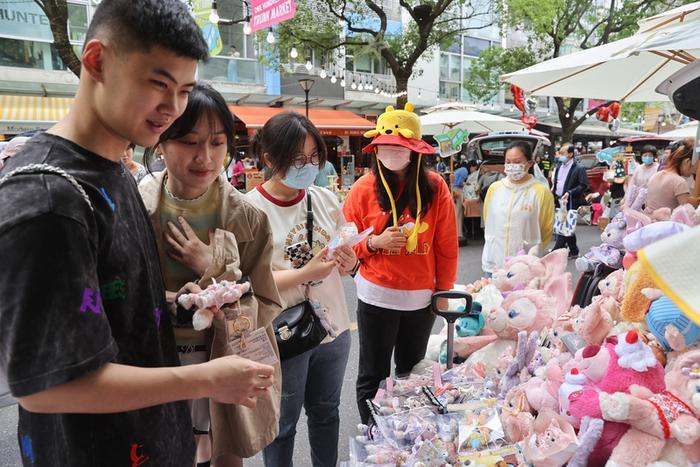 大学路限时步行街正式开街，未来每个周末和法定节假日都会有新活动