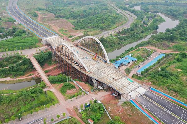 万宝大道竹溪河桥梁工程主体结构即将完工