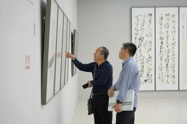 王厚祥书法作品展开幕 八十余件草书作品亮相中国国画院