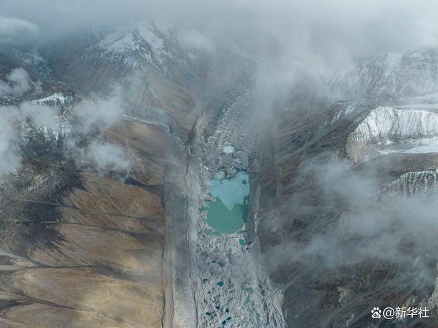2023珠峰科考｜天空之眼瞰珠峰｜在海拔8000米高空远眺珠峰，是什么样的体验？